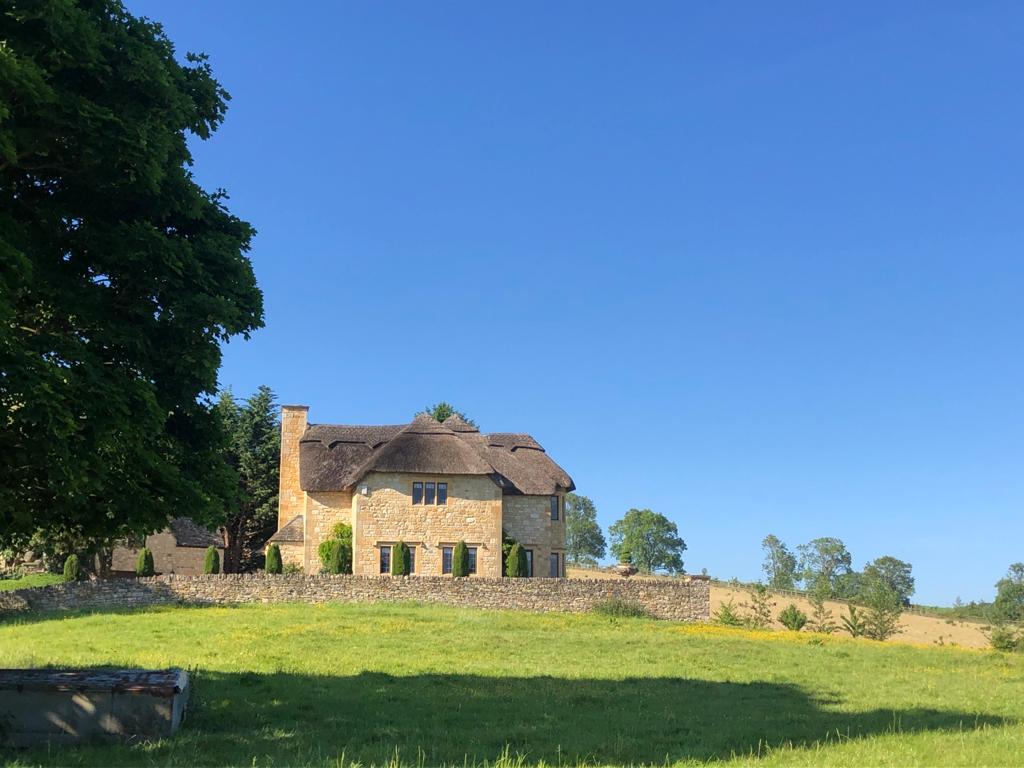 Beautiful Thatched Cotswold Cottage Chipping Campden